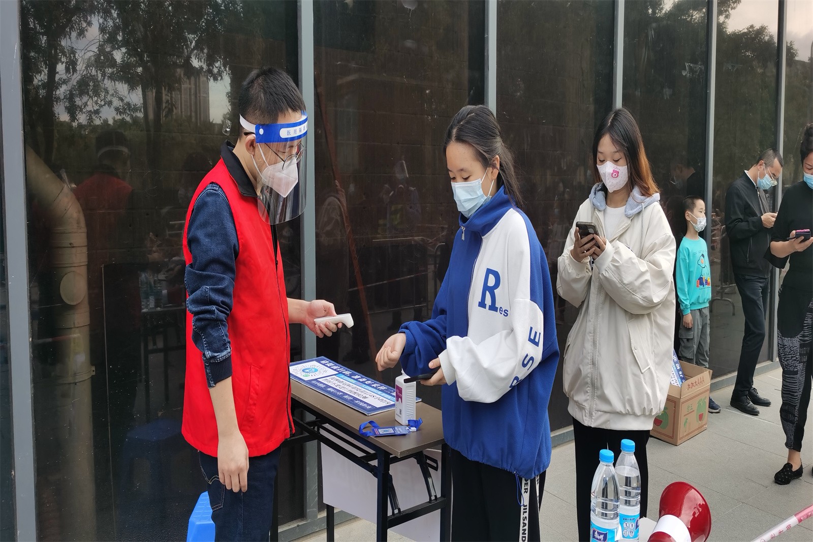 万科金域中央志愿者活动2.jpg